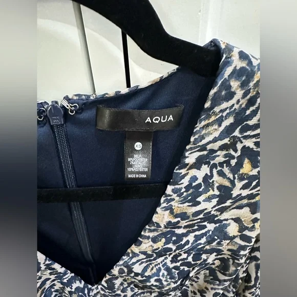 NWT Aqua Cocktail Dress Wrap Plunge Long sleeve Navy and Cream Animal Print - Picture 5 of 8